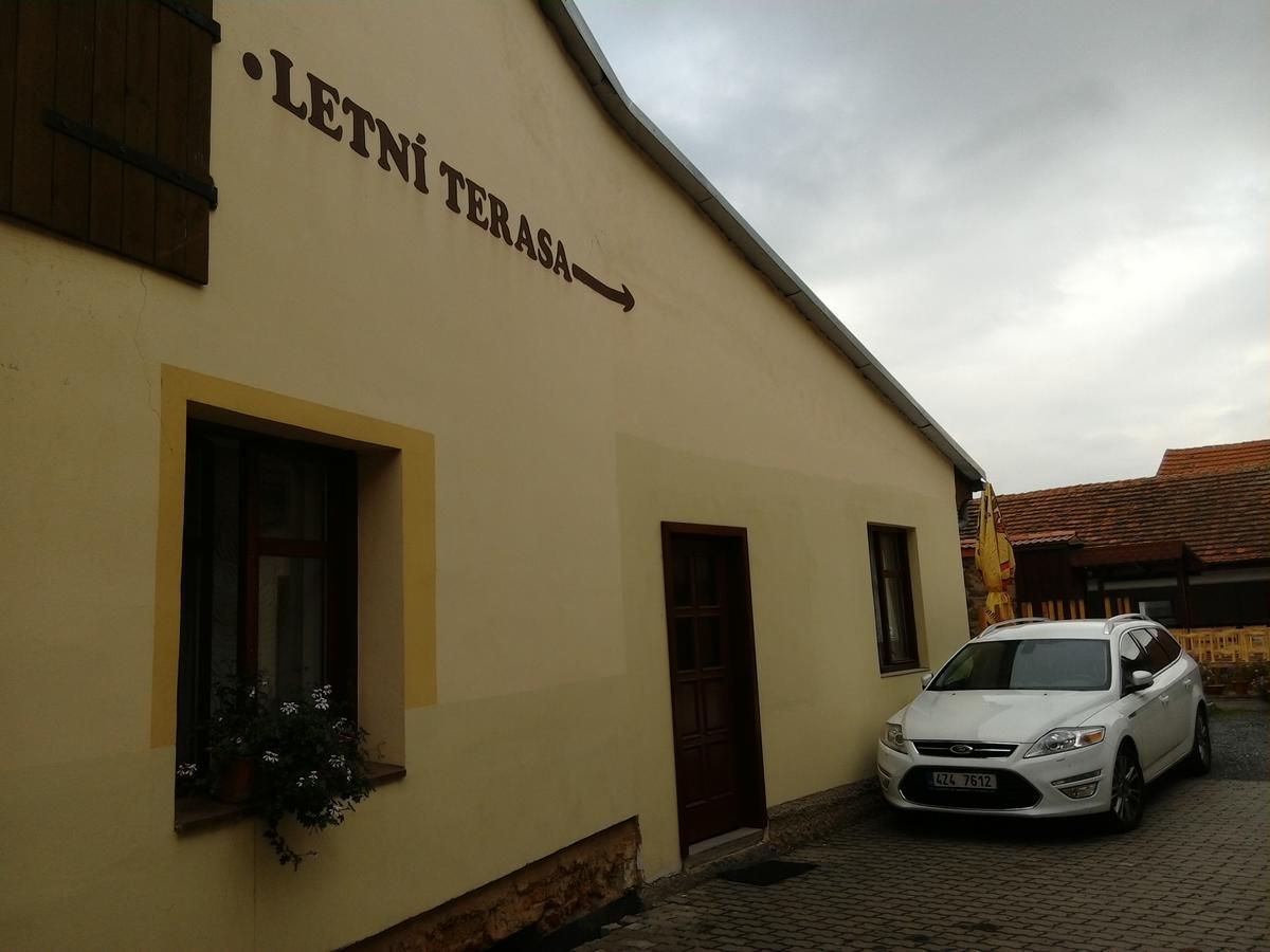 Penzion Na Jizdarne Stary Plzenec Dış mekan fotoğraf